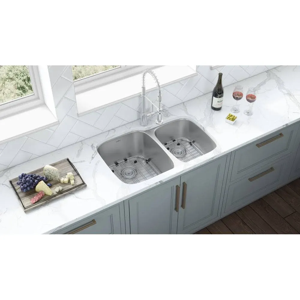 Ruvati Undermount Kitchen Sink 32 &#034;L 60/40 Double Bowl 16-Gauge Stainless Steel